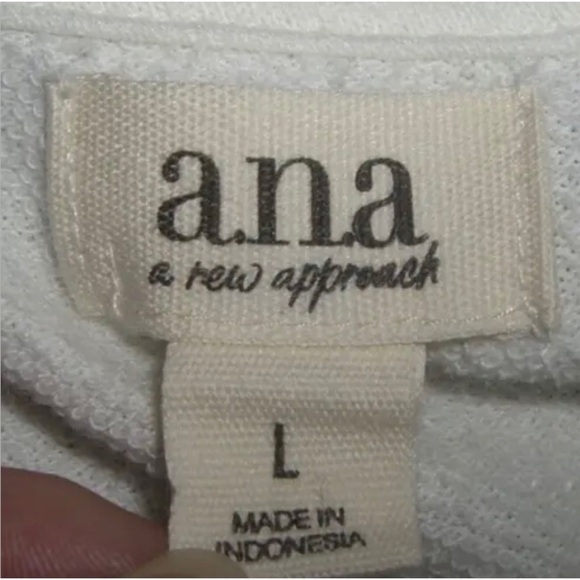 a.n.a Sweatshirt I'm A Praying Girl Army Green Dip Dye Studded Tie Beach Boho L - Picture 4 of 5